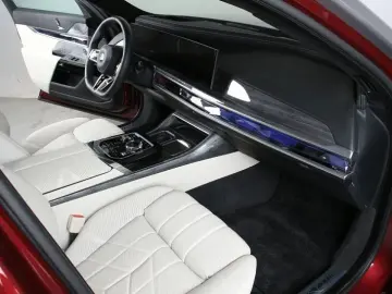 BMW i7 xDr60 Limo. M Sport
