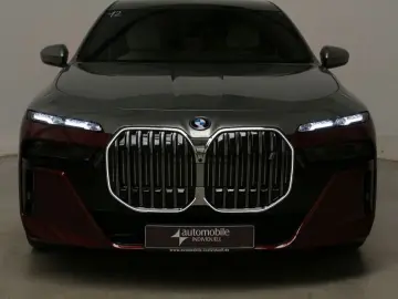 BMW i7 xDr60 Limo. M Sport