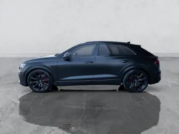 Audi Q8 55 TFSI  340 CP   S line interior exterior exclusive