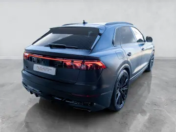Audi Q8 55 TFSI  340 CP   S line interior exterior exclusive