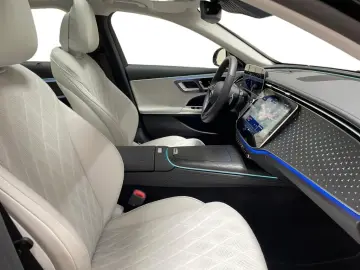 MERCEDES-BENZ E 450 d 4matic Exclusive Pano AIRMAT B…