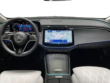 MERCEDES-BENZ E 450 d 4matic Exclusive Pano AIRMAT B…