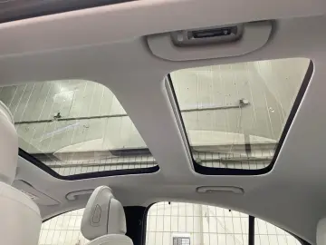 MERCEDES-BENZ E 450 d 4matic Exclusive Pano AIRMAT B…