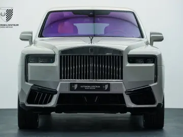 ROLLS ROYCE Cullinan TwinCoachline Starburst Bespoke