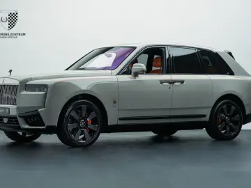 ROLLS ROYCE Cullinan TwinCoachline Starburst Bespoke