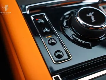 ROLLS ROYCE Cullinan TwinCoachline Starburst Bespoke