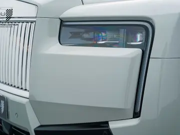 ROLLS ROYCE Cullinan TwinCoachline Starburst Bespoke
