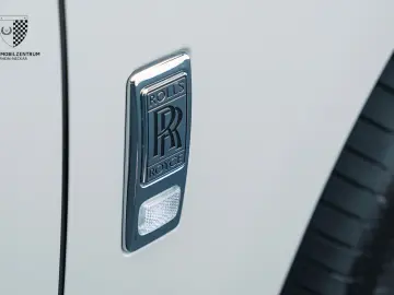 ROLLS ROYCE Cullinan TwinCoachline Starburst Bespoke