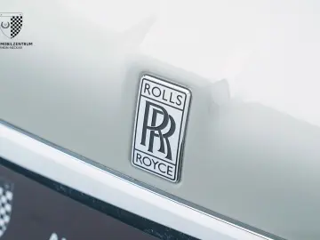 ROLLS ROYCE Cullinan TwinCoachline Starburst Bespoke