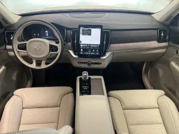 Volvo XC90 Plus Bright AWD - 7 Locuri