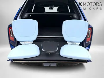 ROLLS ROYCE Cullinan Black Badge Series II 23  Lounge Seats