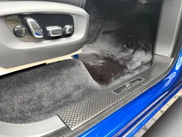 ROLLS ROYCE Cullinan Black Badge Series II 23  Lounge Seats