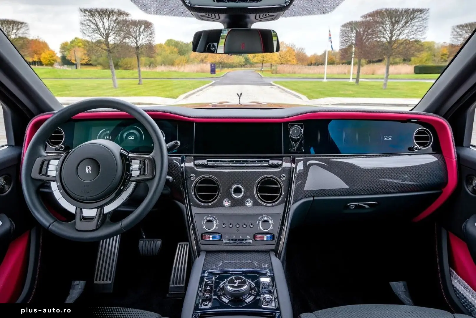 ROLLS ROYCE Cullinan Black Badge Series II 23  Lounge Seats
