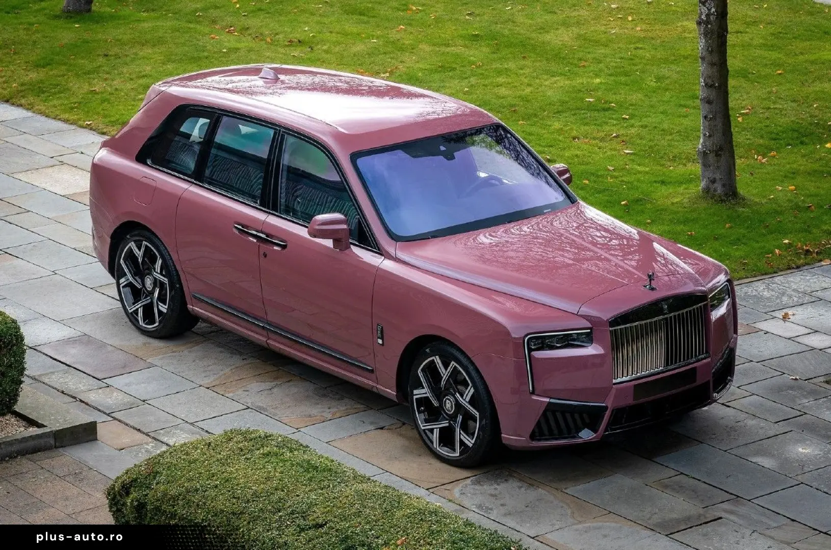 ROLLS ROYCE Cullinan Black Badge Series II 23  Lounge Seats