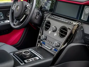 ROLLS ROYCE Cullinan Black Badge Series II 23  Lounge Seats