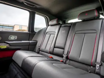 ROLLS ROYCE Cullinan Black Badge Series II 23  Lounge Seats