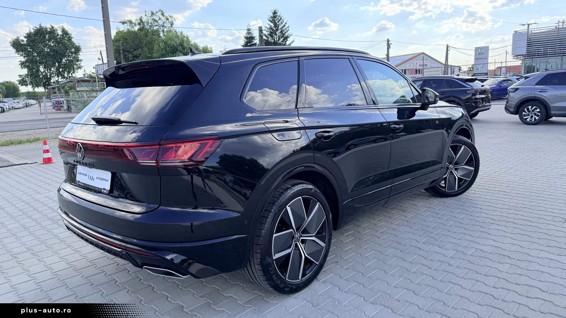 Volkswagen Touareg V6 TDI 4MOTION R-Line Final Edition