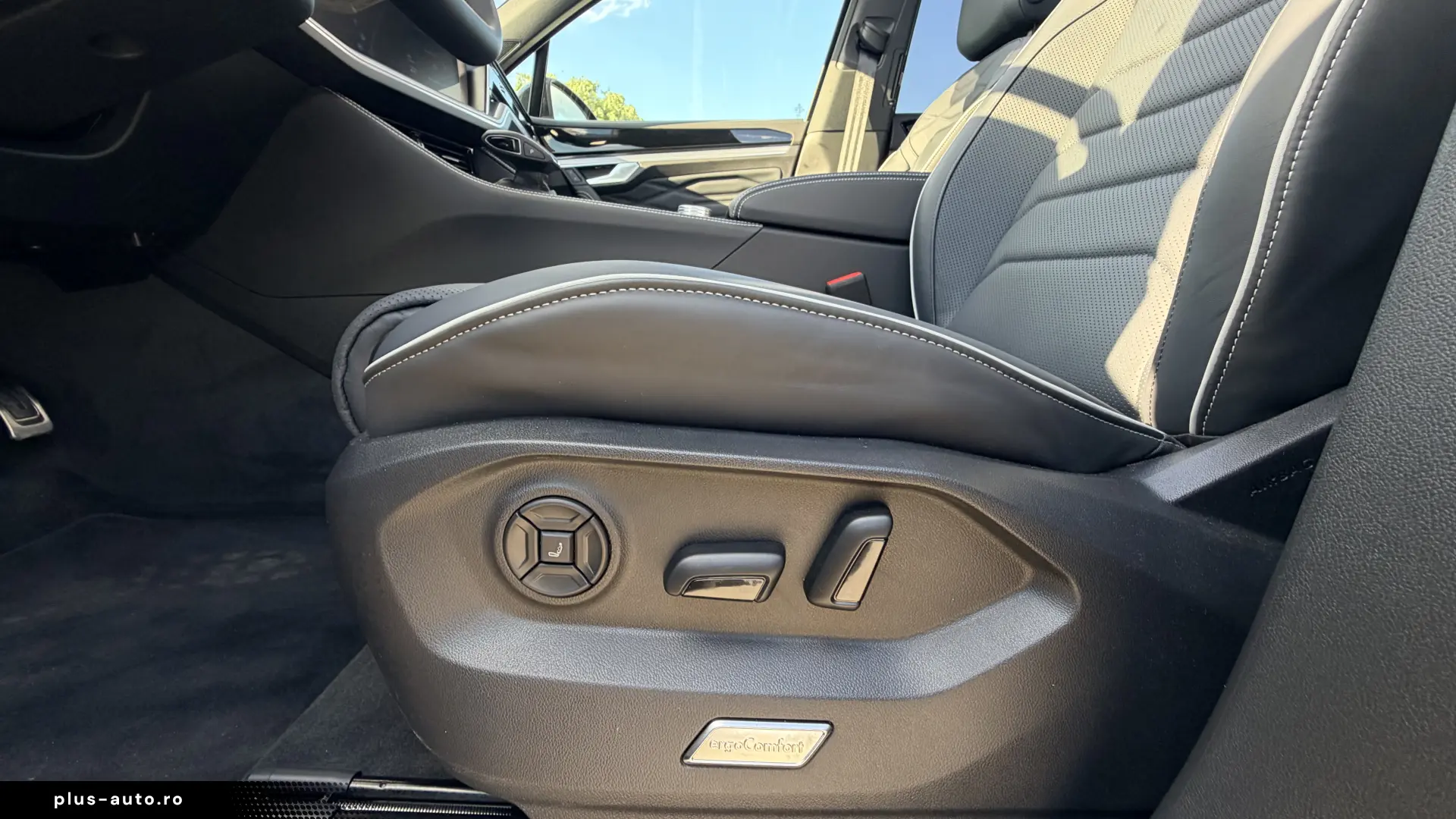 Volkswagen Touareg V6 TDI 4MOTION R-Line Final Edition