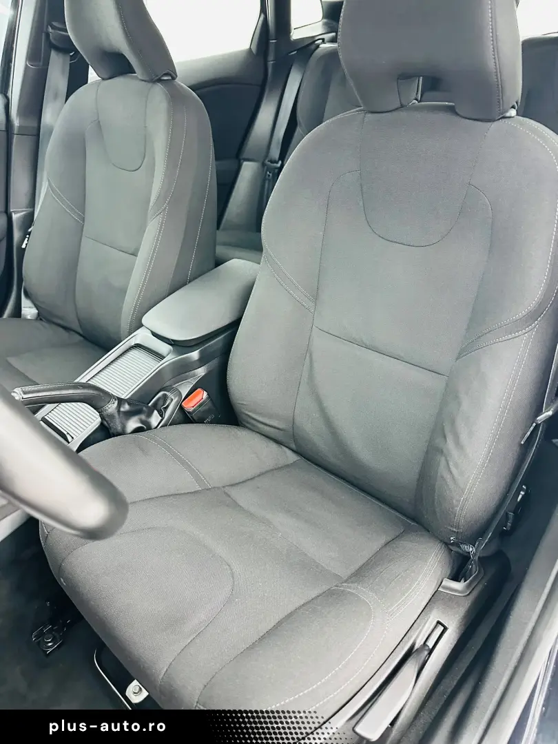 VOLVO V40 2015 1.6D E5 Garantie 12 Luni Rate Avans 0 Doar Cu