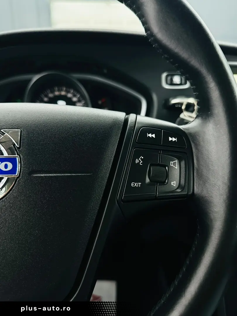VOLVO V40 2015 1.6D E5 Garantie 12 Luni Rate Avans 0 Doar Cu
