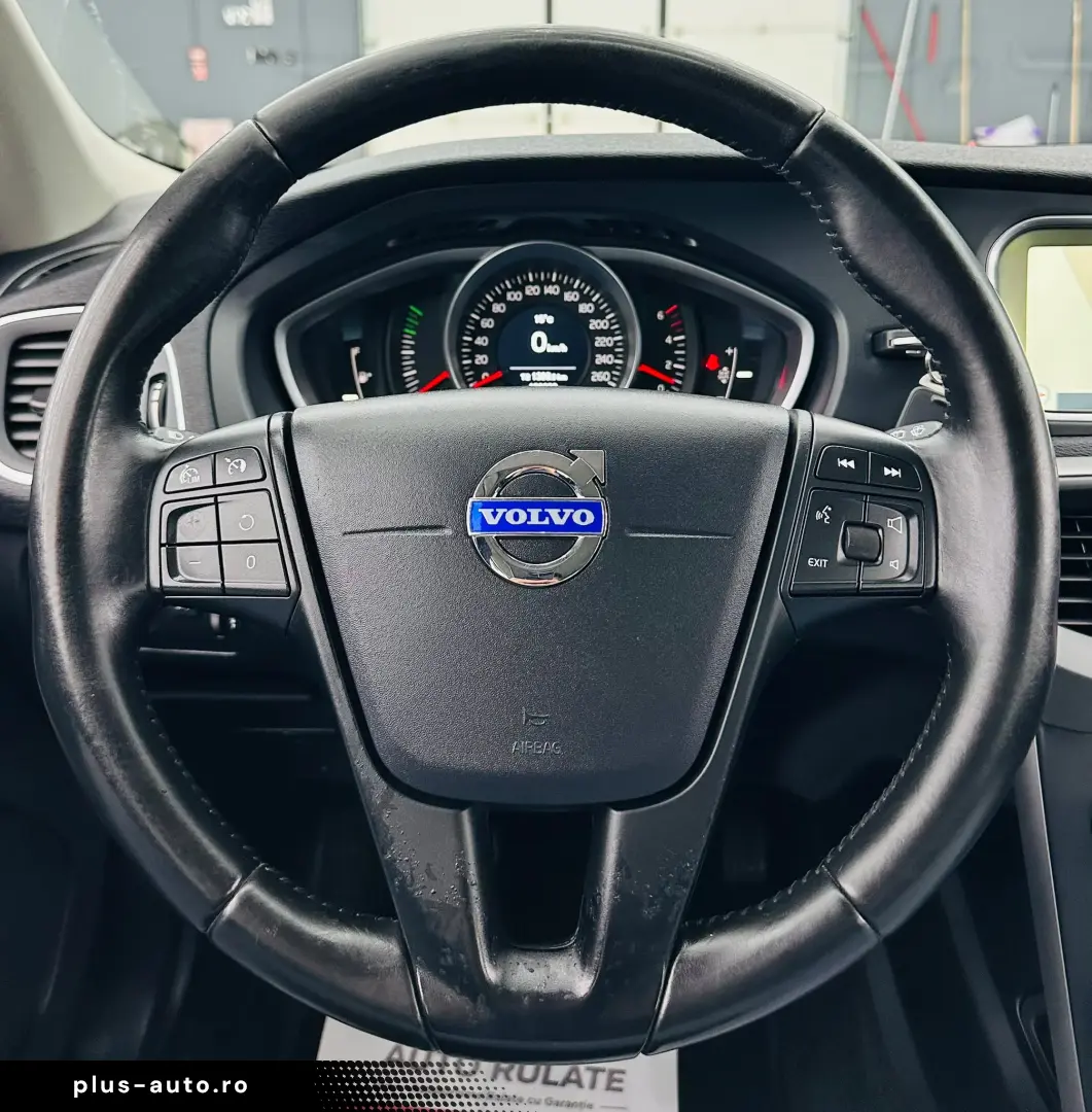 VOLVO V40 2015 1.6D E5 Garantie 12 Luni Rate Avans 0 Doar Cu
