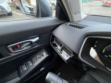 HONDA Civic 2.0 e HEV Advance