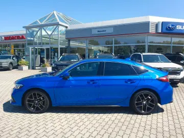 HONDA Civic 2 0 e HEV Advance  Pano  Leder  Bose