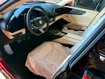 Ferrari Purosangue Atelier Rosso Corsa Crema Nero Massage