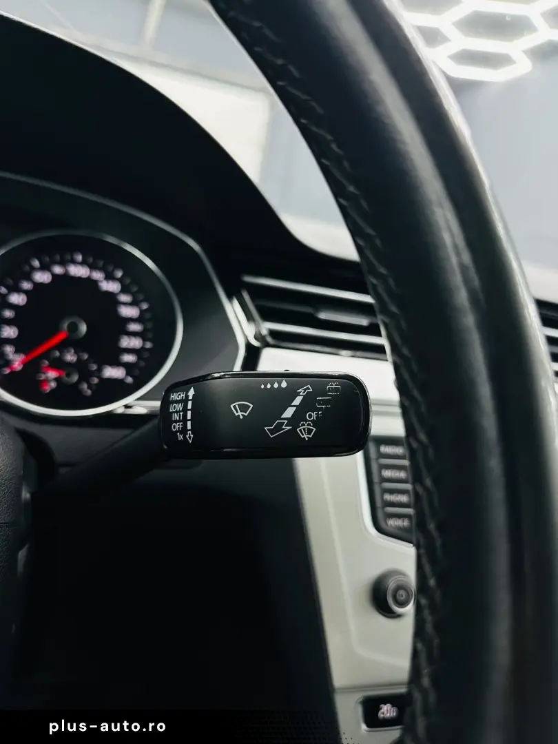 VOLKSWAGEN PASSAT 2016 2.0D E6 Garantie 12 Luni Rate Avans 0