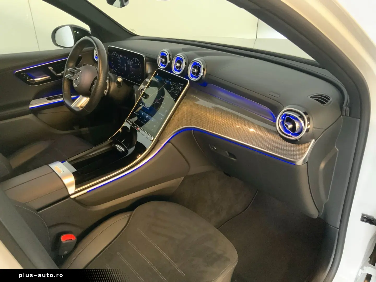 MERCEDES-BENZ GLC 450 d 4M AMG Night Pano AHK DISTRO&hellip;