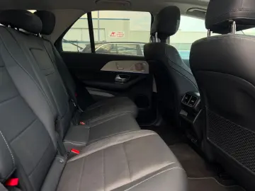 MERCEDES-BENZ GLE 450 AMG 7-Sitzer 30000KM Voll Panorama