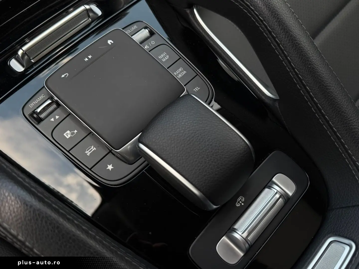 MERCEDES-BENZ GLE 450 AMG 7-Sitzer 30000KM Voll Panorama