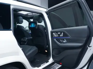 MERCEDES-BENZ AMG GLS 63 4Matic  PANO TV BURMESTER® …
