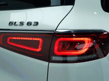 MERCEDES-BENZ AMG GLS 63 4Matic  PANO TV BURMESTER® …