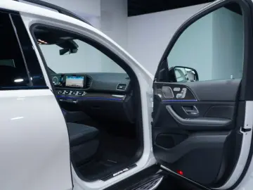 MERCEDES-BENZ AMG GLS 63 4Matic  PANO TV BURMESTER® …