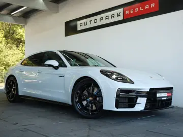 PORSCHE Panamera 4 E-Hybrid SportDesign SpAbgas Pano HUD