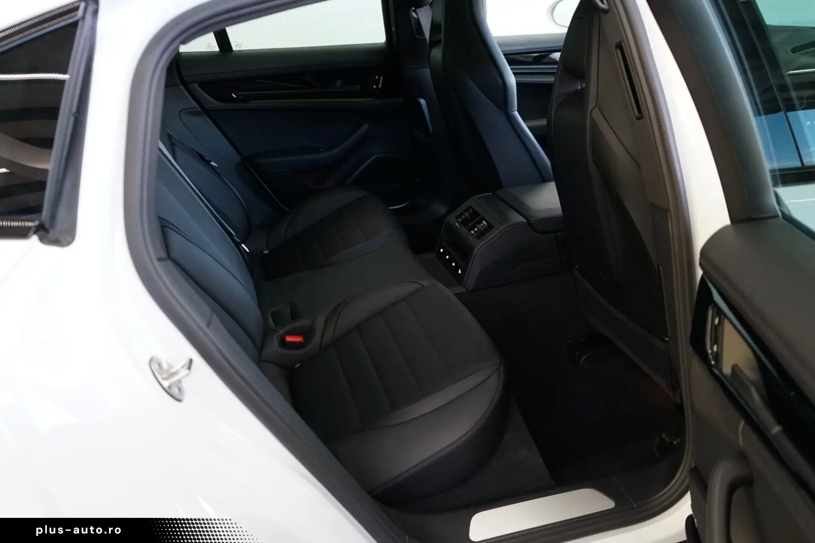 PORSCHE Panamera 4 E-Hybrid SportDesign SpAbgas Pano HUD