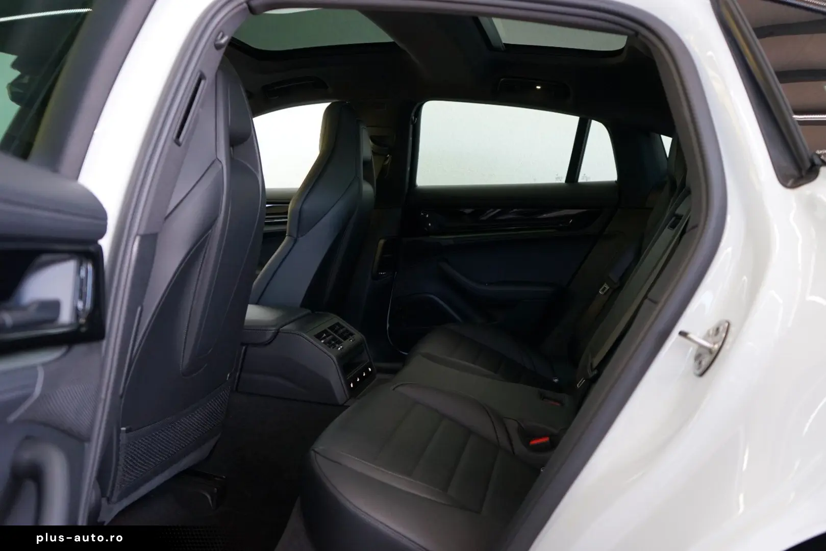 PORSCHE Panamera 4 E-Hybrid SportDesign SpAbgas Pano HUD