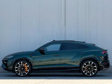 LAMBORGHINI Urus 4.0 V8 Performante