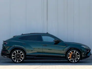 LAMBORGHINI Urus 4.0 V8 Performante