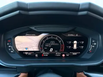 LAMBORGHINI Urus 4.0 V8 Performante