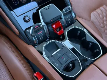 LAMBORGHINI Urus 4.0 V8 Performante