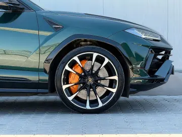 LAMBORGHINI Urus 4.0 V8 Performante