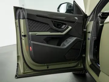 Lamborghini BRABUS 900 - Lamborghini Urus SE