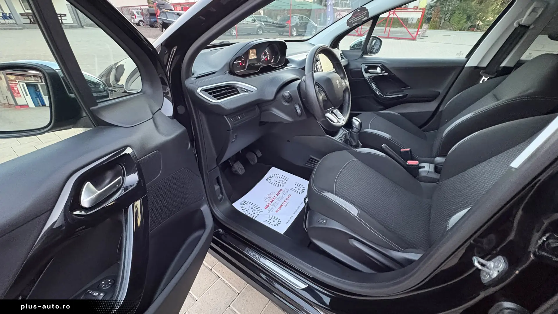 Peugeot 208 1.2 i Style EDITION