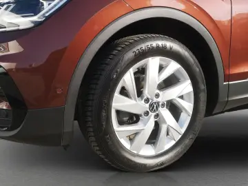 Volkswagen Tiguan Elegance 1.5 TSI DSG NAVI LED KAM ALU