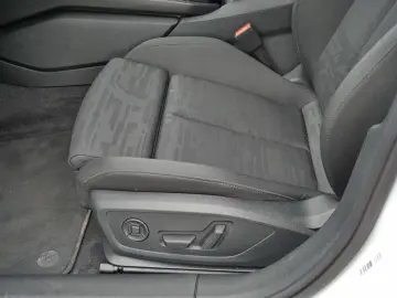 Audi A5 Avant TDI 150kW LED Panorama