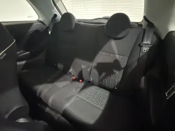 FIAT 500e 42kWh MY 23   KLIMA   CARPLAY   15