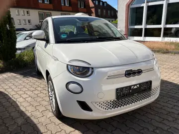 FIAT 500e 42Kwh SportSitze DAB  Spurhalte CarPlay 95%