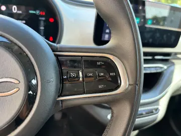 FIAT 500e 42Kwh SportSitze DAB  Spurhalte CarPlay 95%